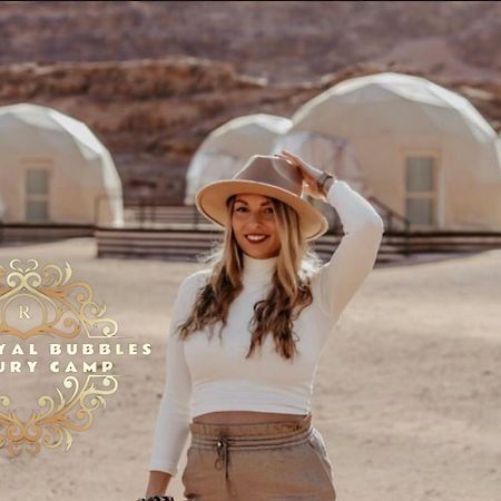 와디럼 Rum Royal Bubbles Luxury Camp 아파트 외부 사진