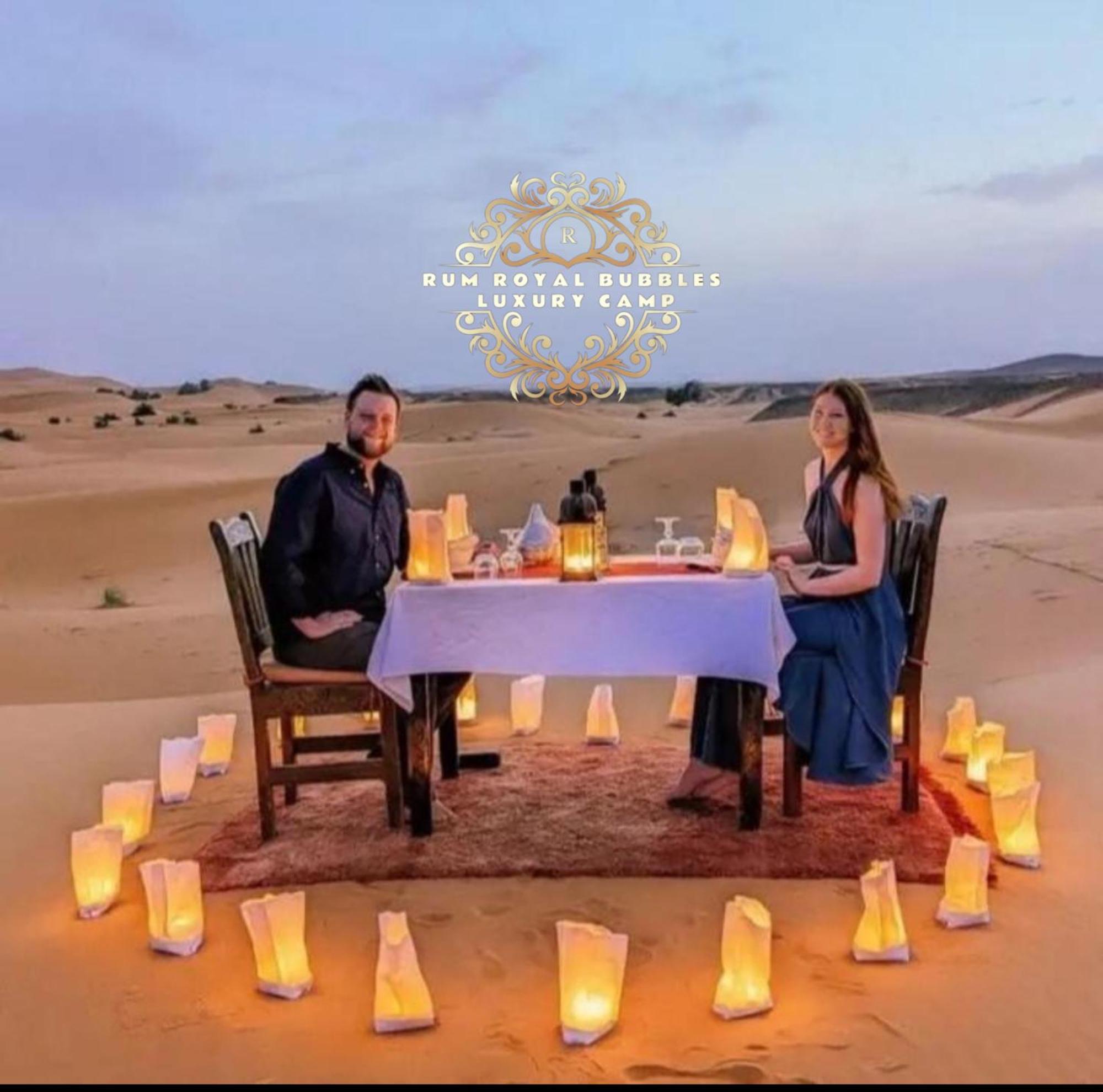 와디럼 Rum Royal Bubbles Luxury Camp 아파트 외부 사진
