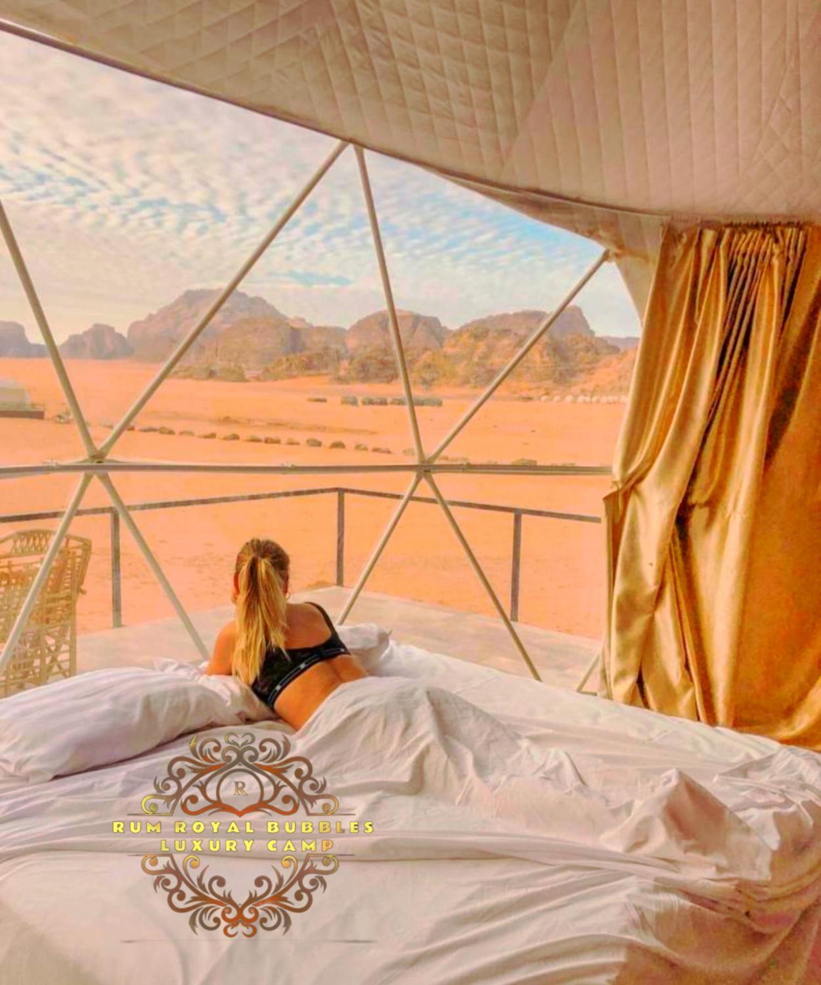 와디럼 Rum Royal Bubbles Luxury Camp 아파트 외부 사진
